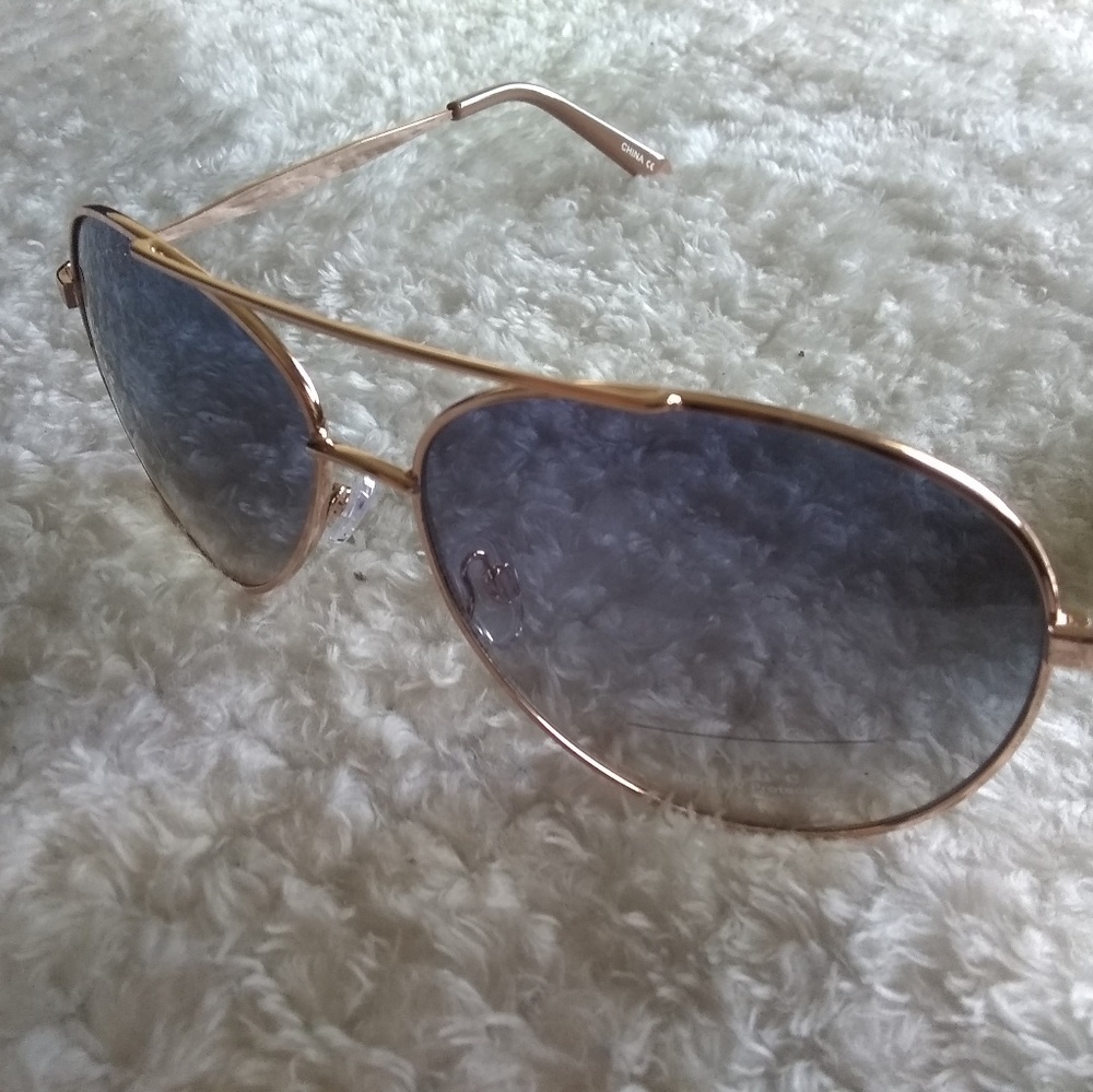 Kaari Blu Sunglasses